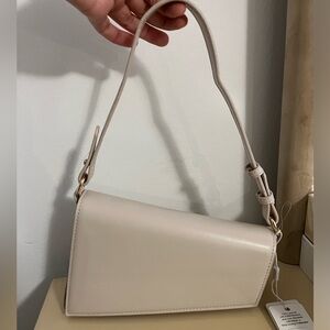 Fatima bag from urban expressions in oatmilk